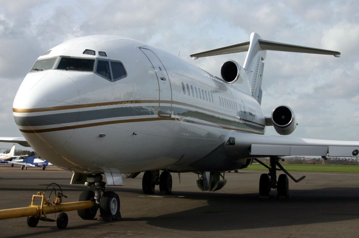 Airplane awaiting for the crew