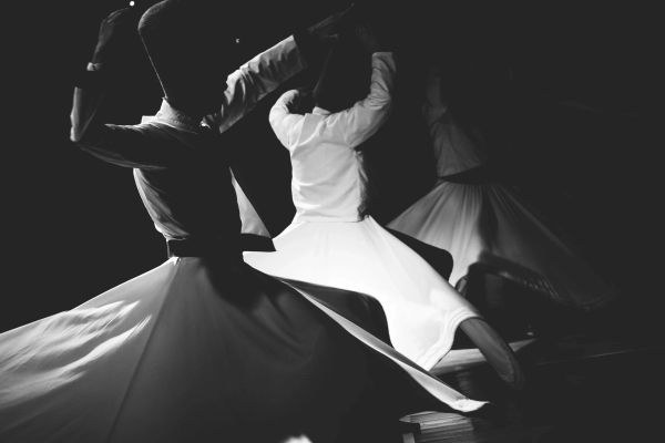 Dining & Entertainment Reservations: Curating Unforgettable Experiences